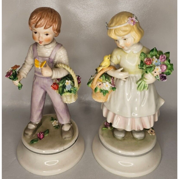 Lore Blumenkinder 247 "The Boyfriend" & "Bird Song" TMK 4 Goebel Hummel Figurine